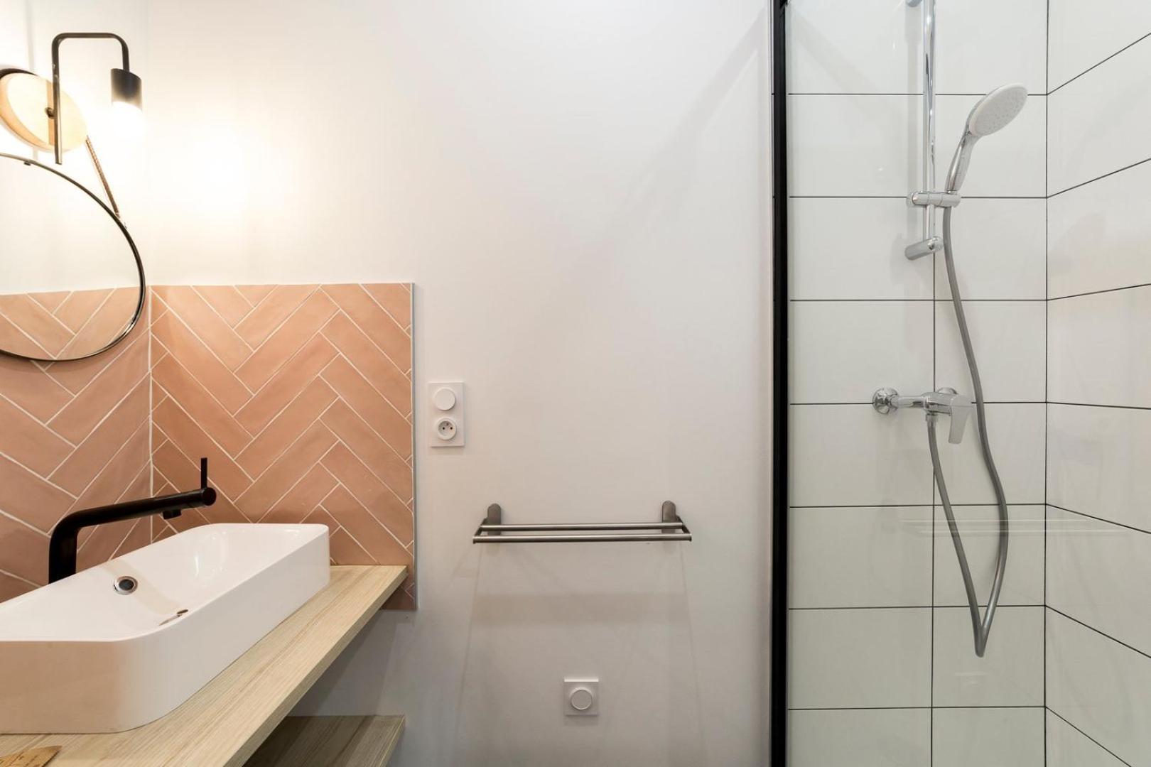 Studio - Proche Metro Ail Lyon Luaran gambar